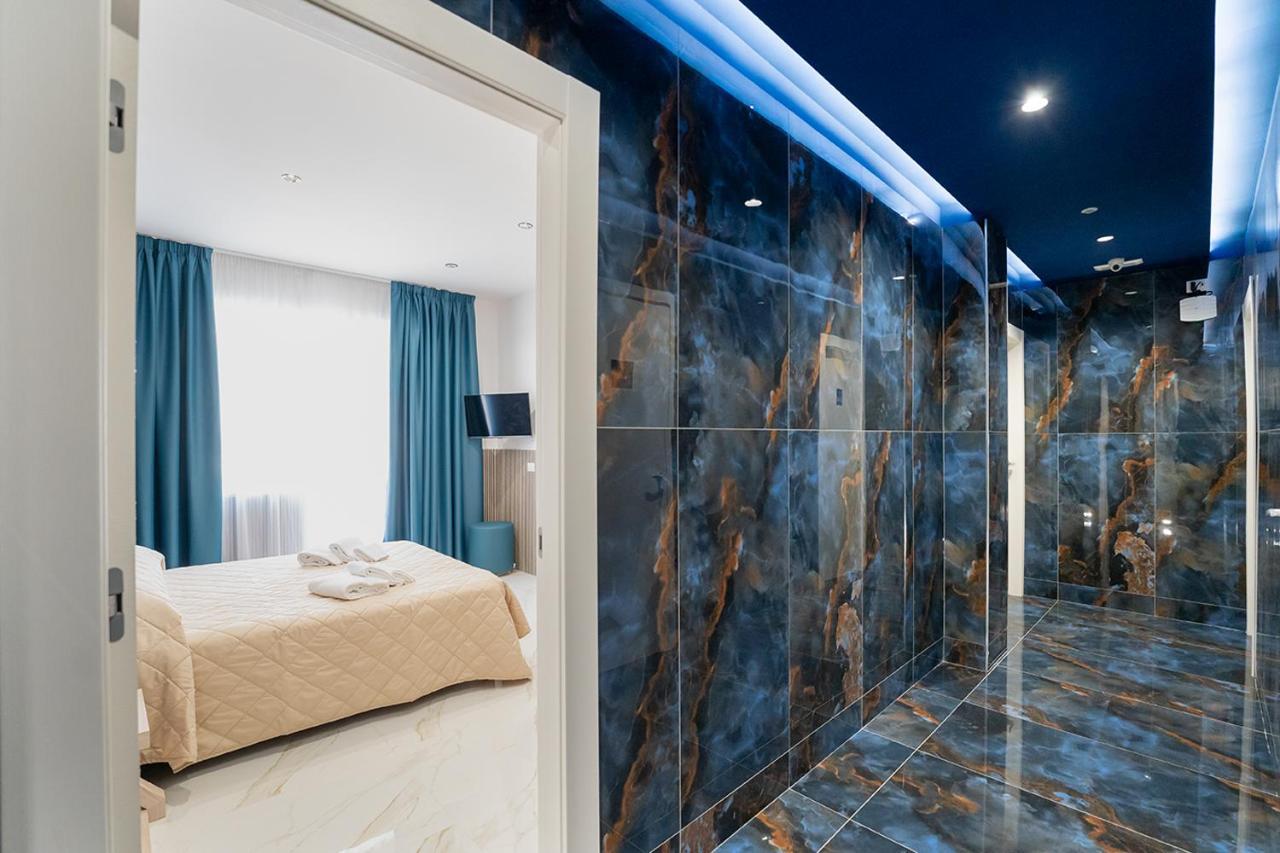 Greros H. Rooms Napoli Centro By Clapa Group Dislocated Hospitality Bagian luar foto