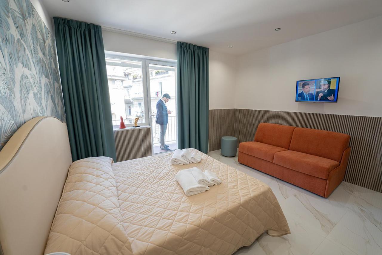 Greros H. Rooms Napoli Centro By Clapa Group Dislocated Hospitality Bagian luar foto