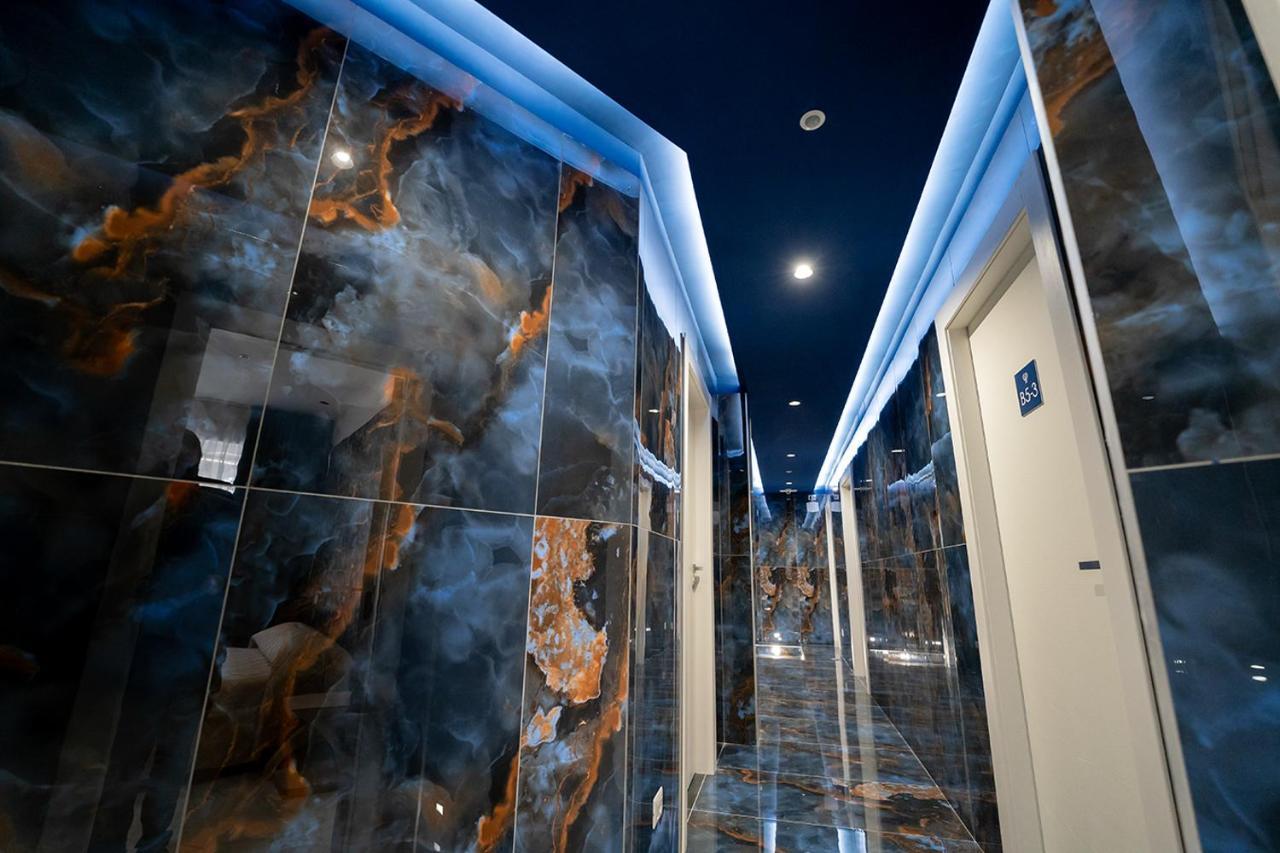 Greros H. Rooms Napoli Centro By Clapa Group Dislocated Hospitality Bagian luar foto