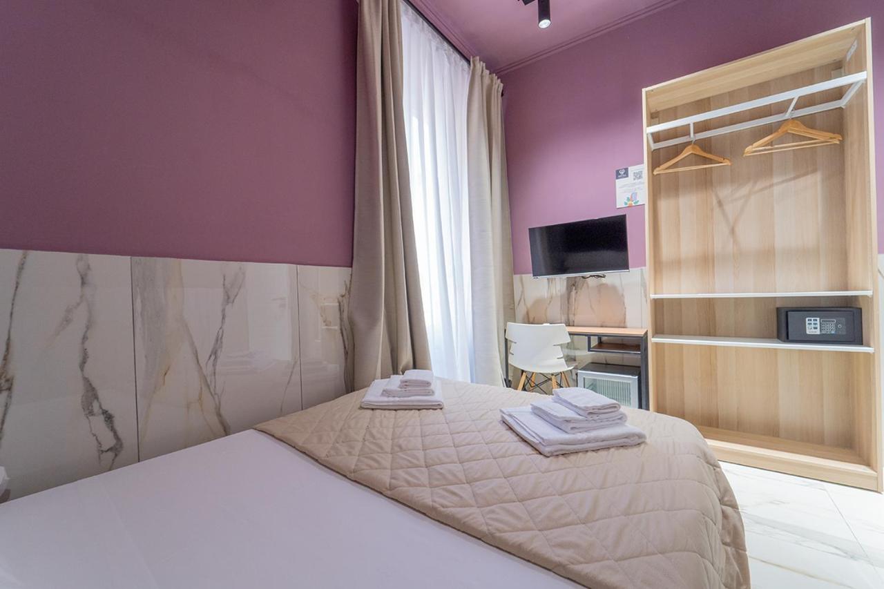 Greros H. Rooms Napoli Centro By Clapa Group Dislocated Hospitality Bagian luar foto